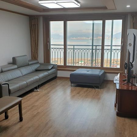 Geoje Seaside Two Floors Villa エクステリア 写真