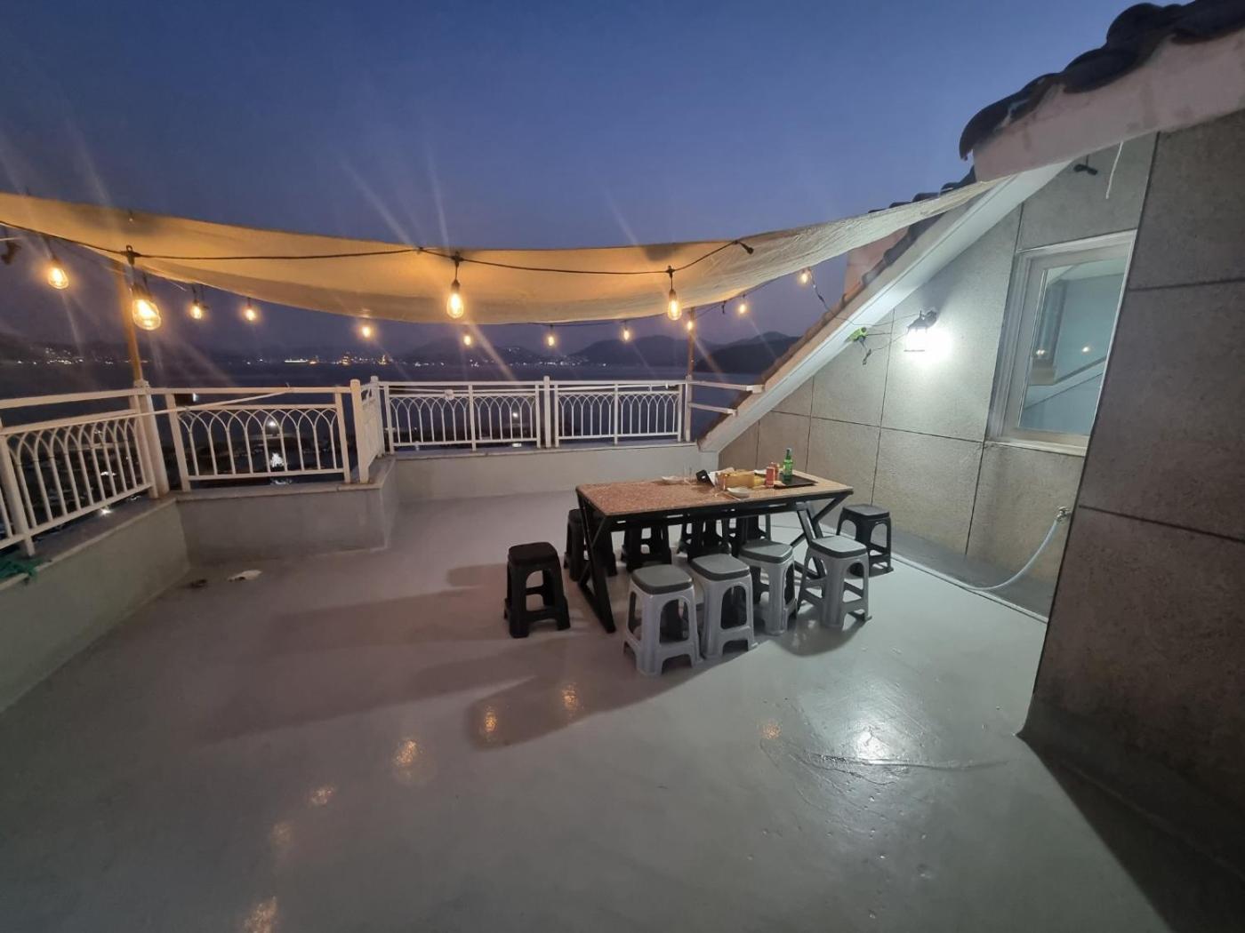 Geoje Seaside Two Floors Villa エクステリア 写真